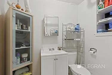 Rented by (Legacy) Elegran