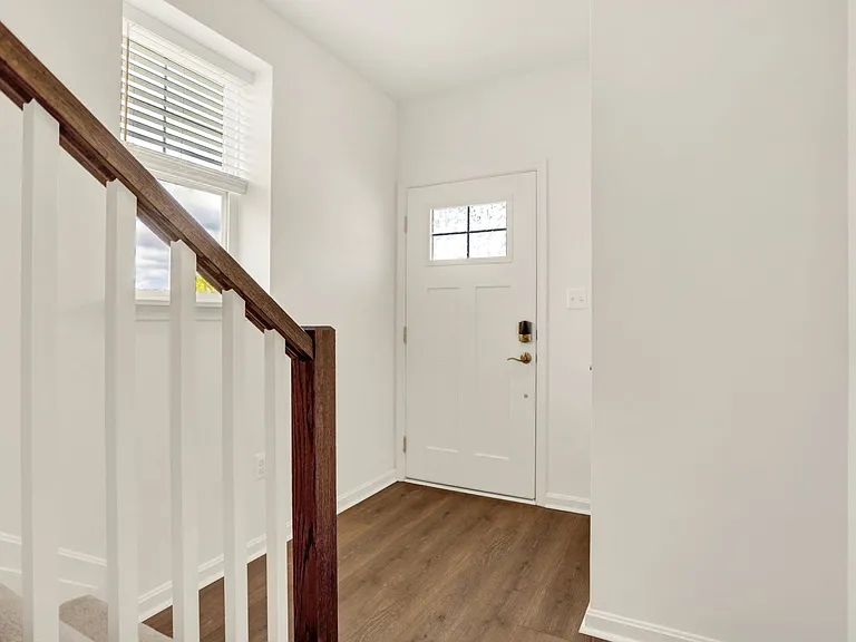 11301 Carobel Ct — Photo 7