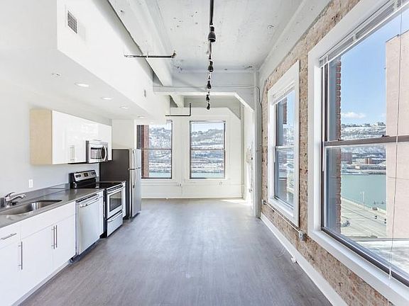 3rd image of 436 1st Ave #602