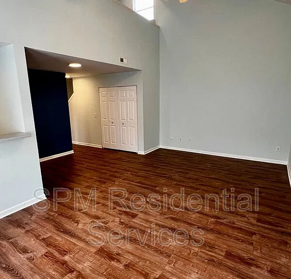 5061 Peachtree Ave — Photo 8