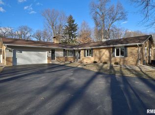 8900 N Picture Ridge Rd, Peoria, IL 61615