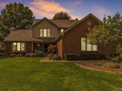 2697 Foxgrove Dr, Highland, MI, 48356