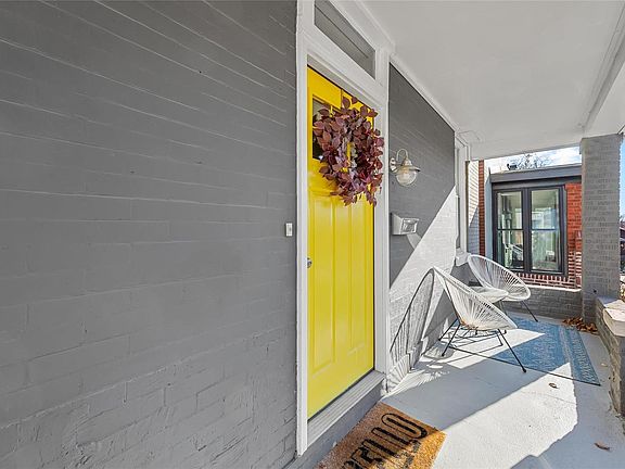 3rd image of 5364 West Ave