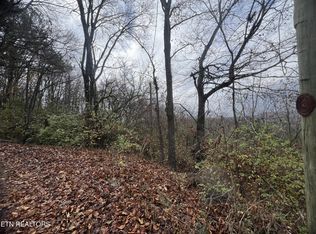 1402 Rhode Island Rd, Knoxville, TN 37912