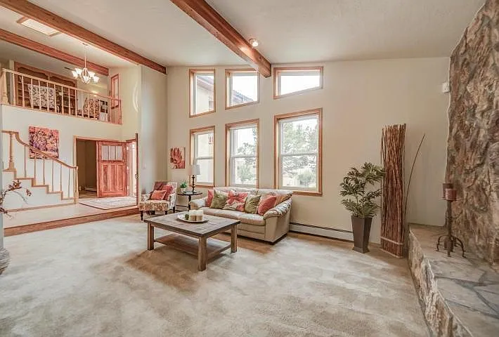 1700 Camino De La Sierra NE — Photo 5