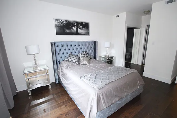 Sold by Starealty Estate LLC | media 26