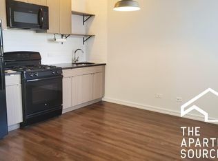 5717 N Winthrop Ave #612, Chicago, IL 60660