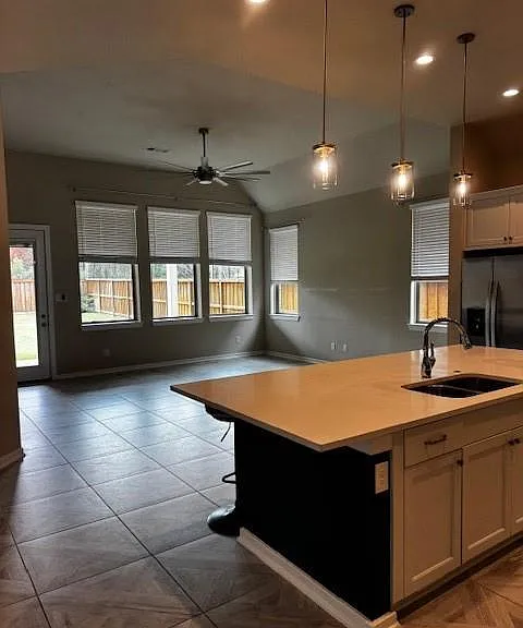 4594 Silver Moon Dr — Photo 8