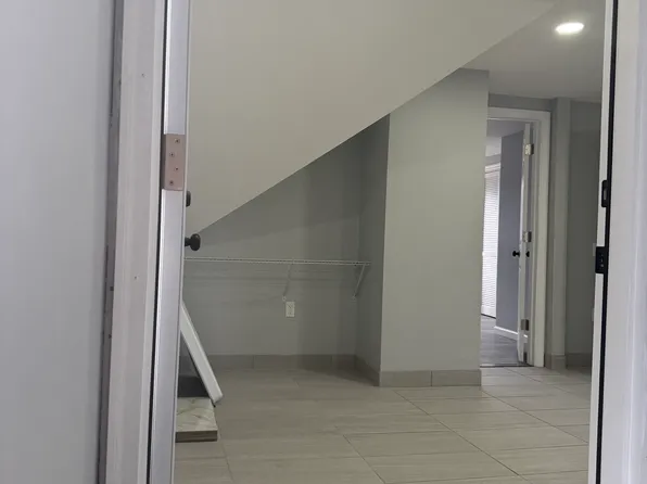 31-33 Bloomfield Ave, Paterson, NJ 07503