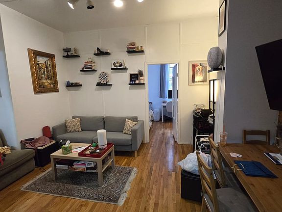 4th image of 27 W 15th St APT 3R