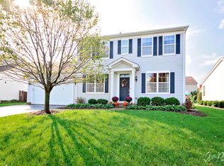 2848 Sweet Clover Way, Wauconda, IL 60084