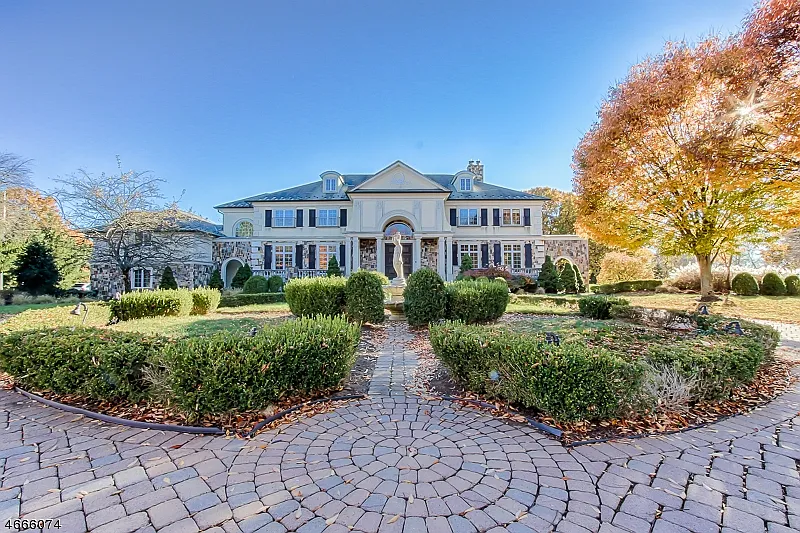 10 Balbrook Dr photo 1
