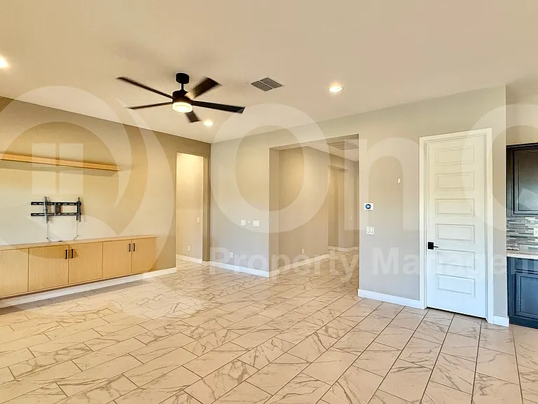 10741 E Tarragon Ave — Photo 6