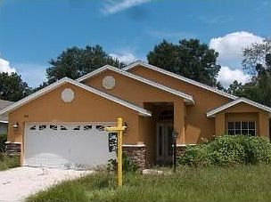 1st image of 208 Lisa Ann Ct