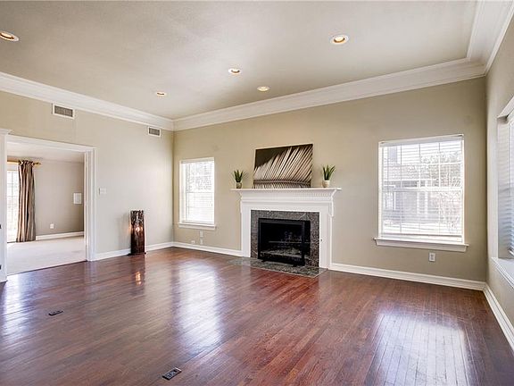 5th image of 14 Cypress Ct