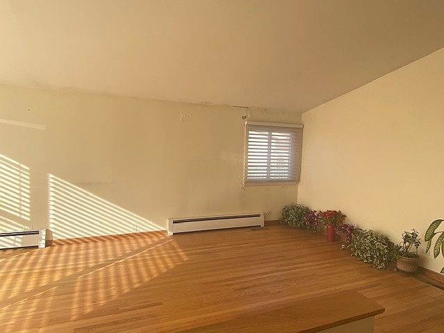 2nd image of 221 Washington Rd