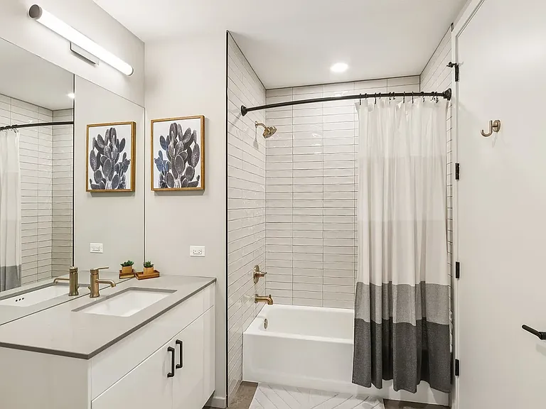 1222 W Jackson Blvd #206 — Photo 7