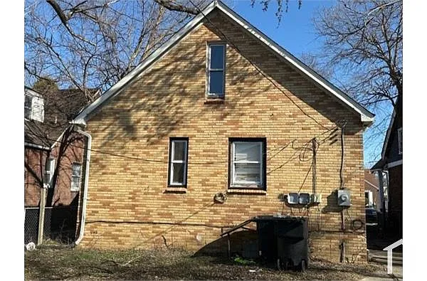 Building Photo - 15467 Prest St