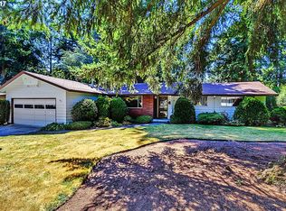 945 SW Delmont Ave, Portland, OR 97225