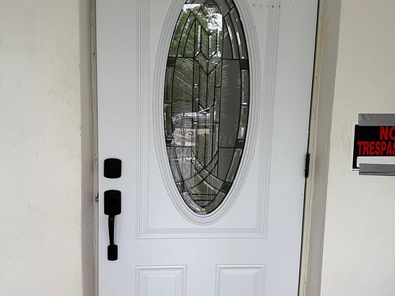 2nd image of 2080 NE 185th St