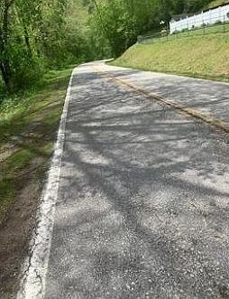 Exterior Neighborhood (street photo)