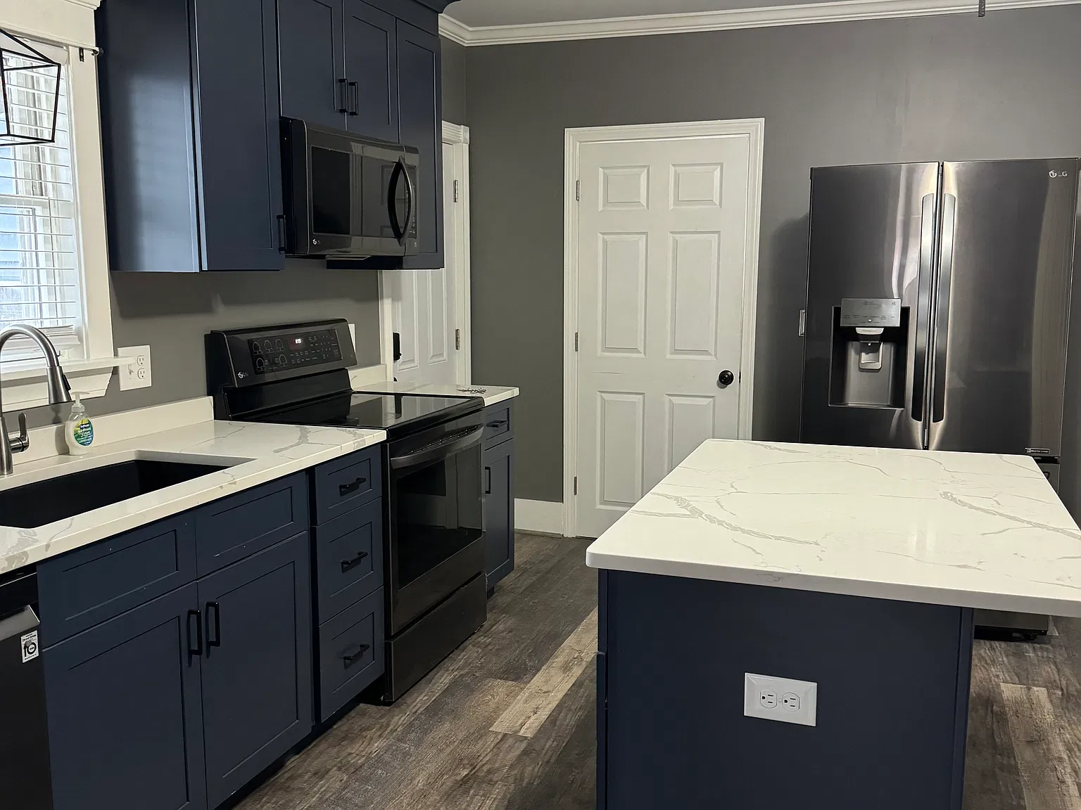 90 Pond St — Photo 2