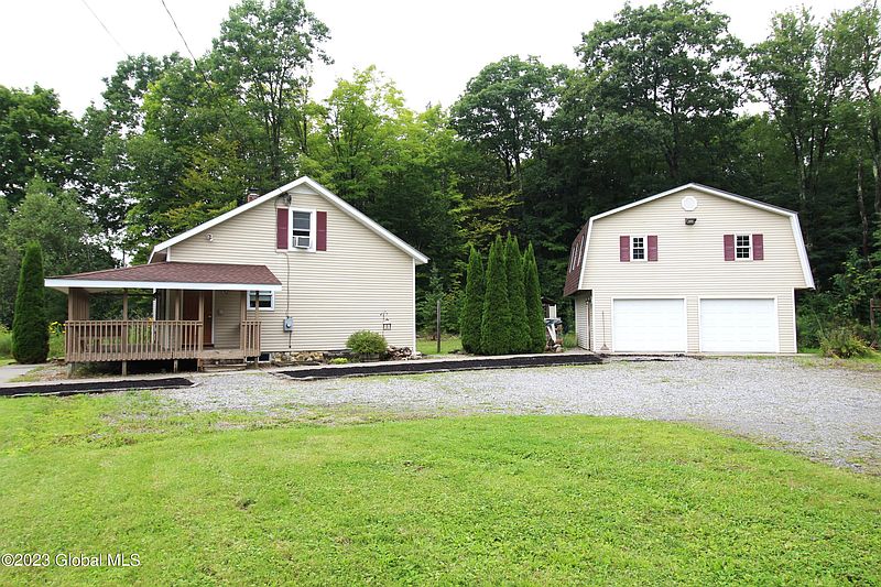 2nd image of 1067 Nys Rt 29