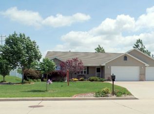 5032 N Mary Martin Dr, Appleton, WI 54913