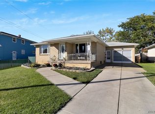 91 Sandy Ln, Cheektowaga, NY 14227