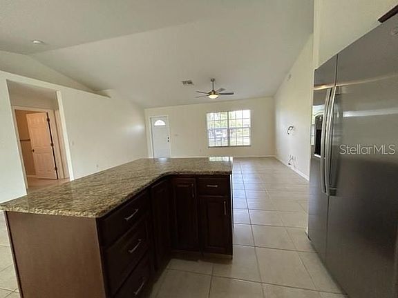 5th image of 2712 SW 11th Pl