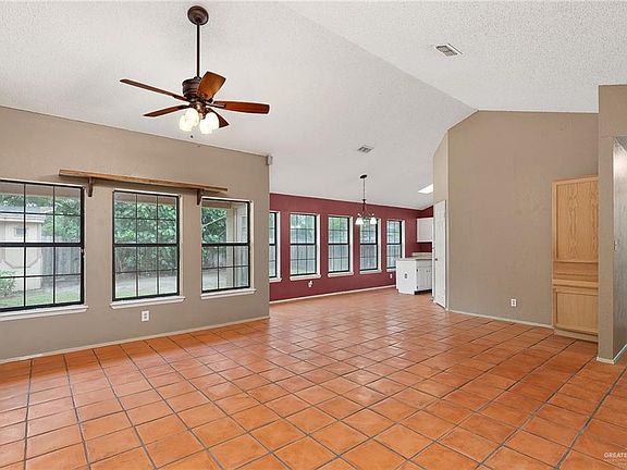 3rd image of 2121 Norma Ln