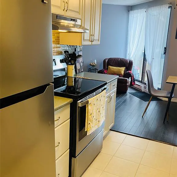 150 Park St W #1505 — Photo 5