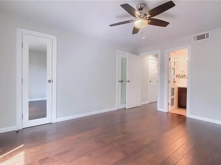 3110 Red River St #210 — Photo 15