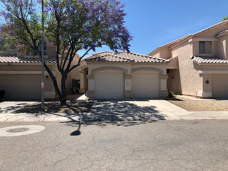 1319 W Escuda Rd — Photo 1