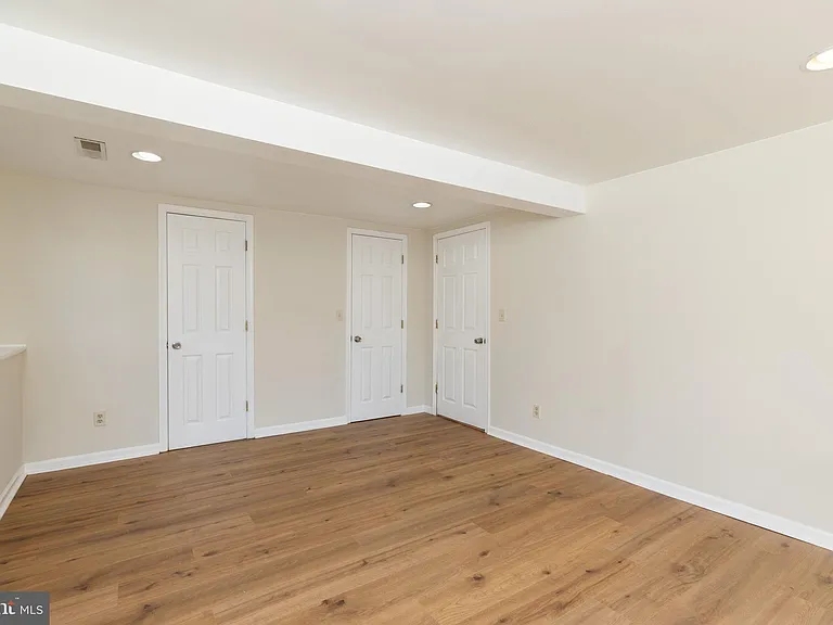 6013 Madeline Dr — Photo 5