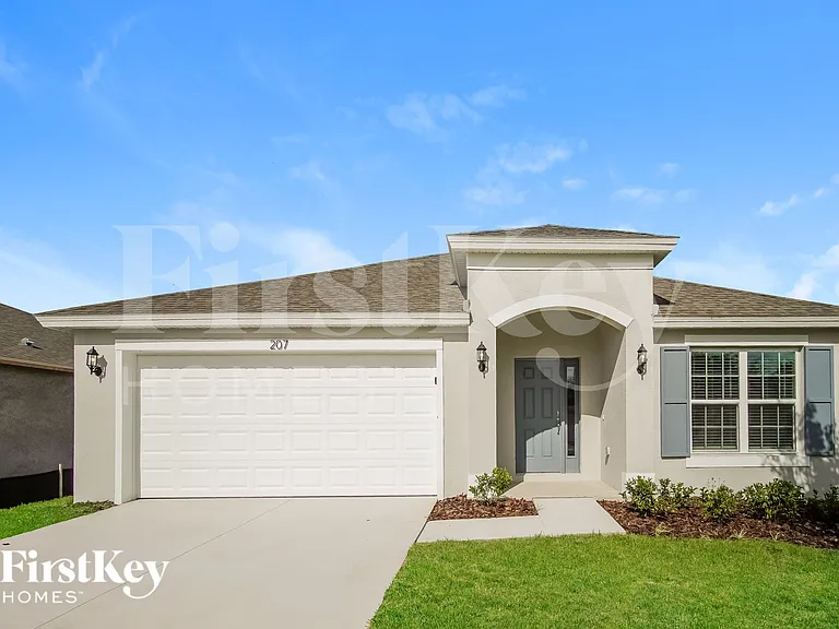207 Southern Breeze Loop — Photo 1