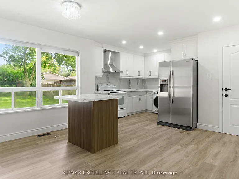 1814 Whitehall Dr — Photo 7