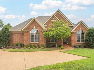 1113 Meadow Bridge Ln, Arrington, TN 37014