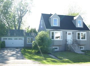 1502 Brentwood Dr, Round Lake Beach, IL 60073