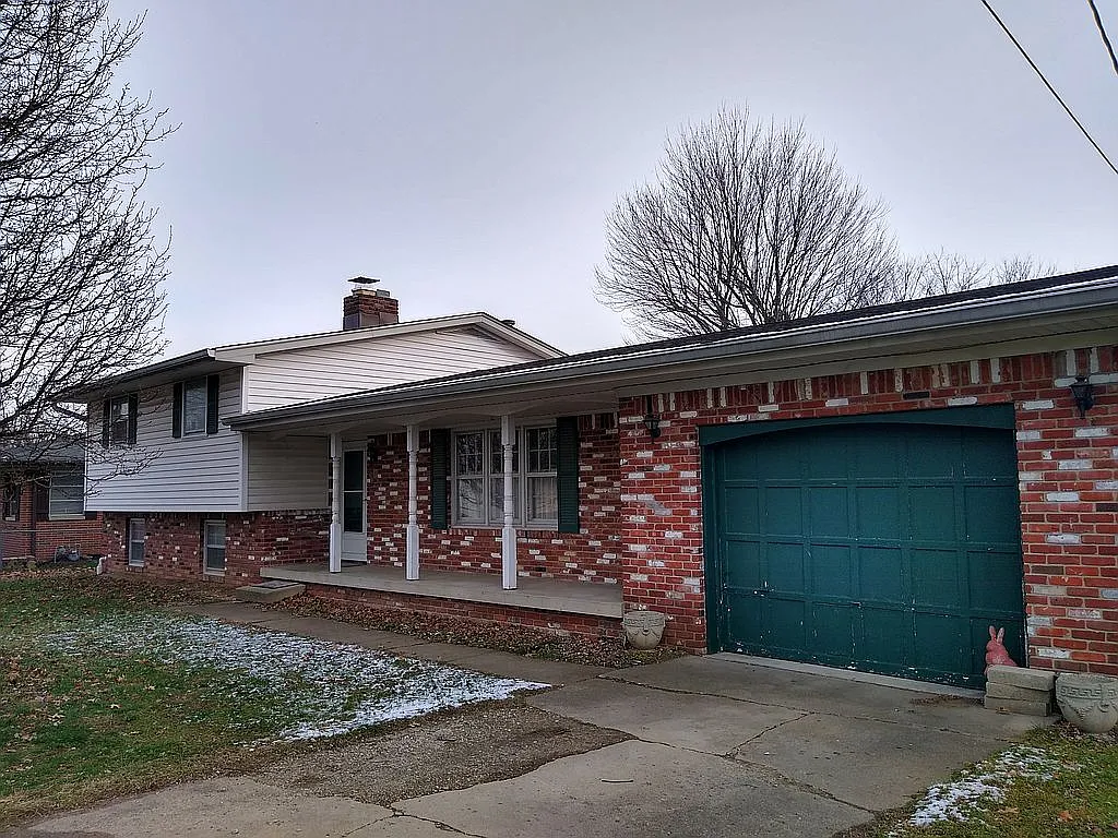 689 Anel Dr photo 1