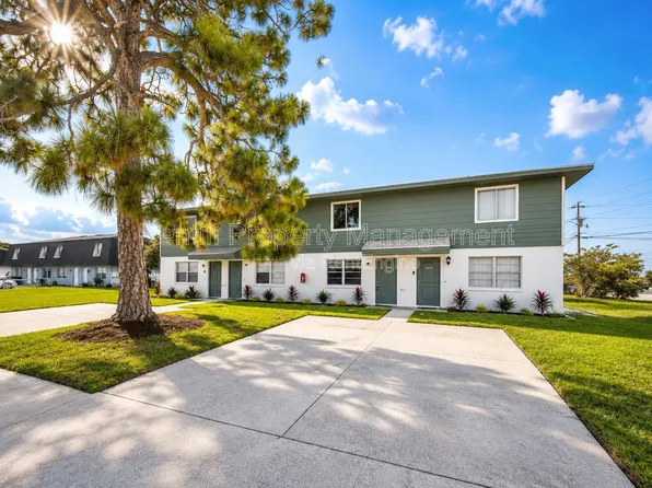 4475 Frankie Ct, North Fort Myers, FL 33903