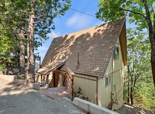 30909 Live Oak Dr, Running Springs, CA 92382