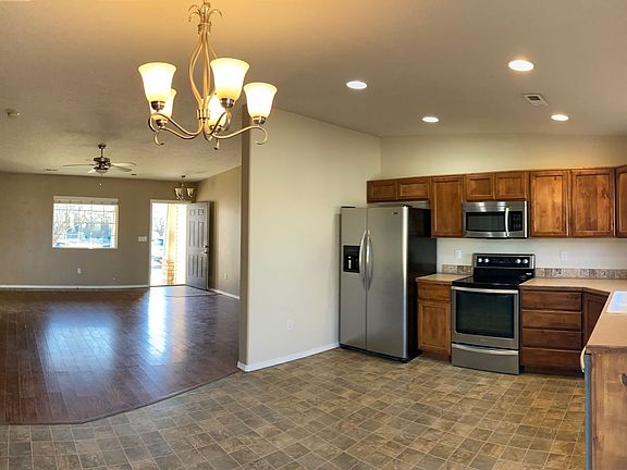 5th image of 12692 Sunstone St