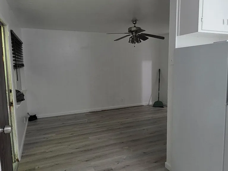 254 Pamela Ave #4 — Photo 4