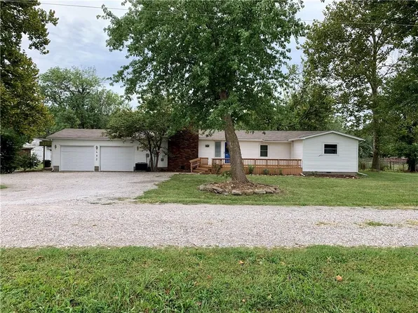483 E 616th Ave, Girard, KS 66743