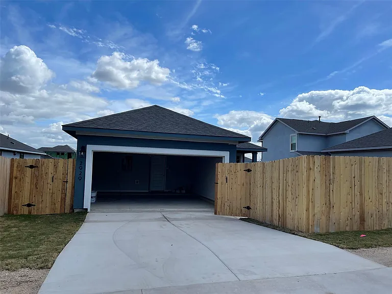 2929 Sage Ranch Dr — Photo 32