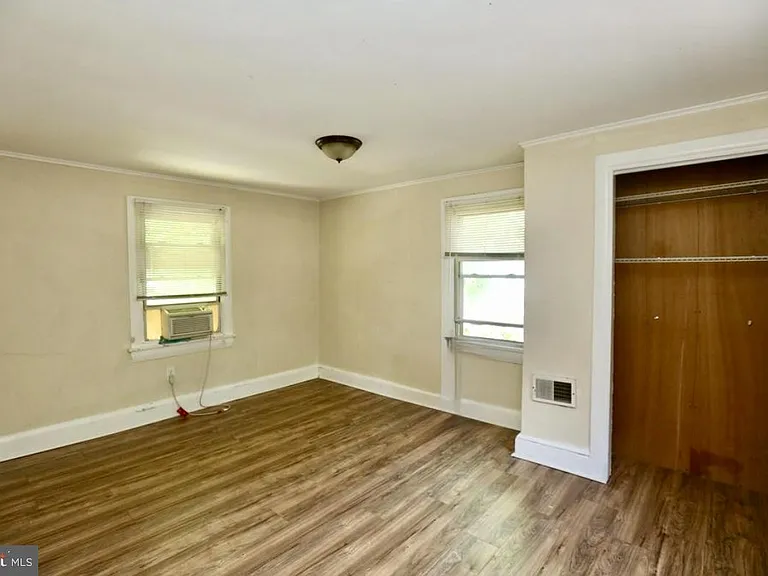 310 Ellis St — Photo 9