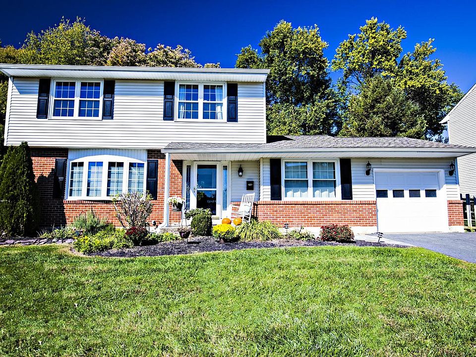 1st image of 2849 W Oakland Dr