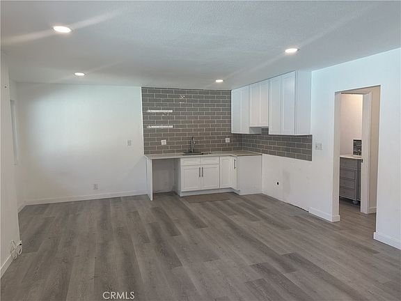 2nd image of 3500 Elm Ave Unit 10