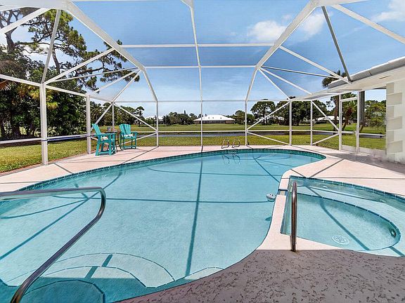 3rd image of 4735 SW Bimini Cir Circle S